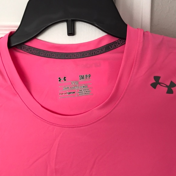 Woman’s UNDER ARMOUR bundle - Picture 5 of 5